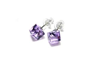 Náušnice  6mm kostičky Violet