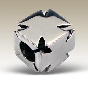 Pandora styl korálek  9mm křížek