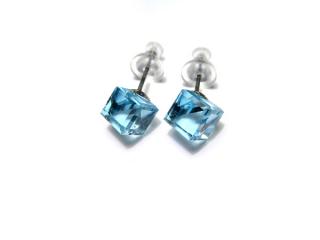 Náušnice  6mm kostky Aquamarine na puzetu
