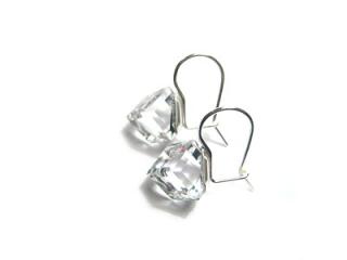     Náušnice  8mm kostky Swarovski - různé odstíny