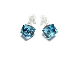 Náušnice  6mm kostičky Aquamarine