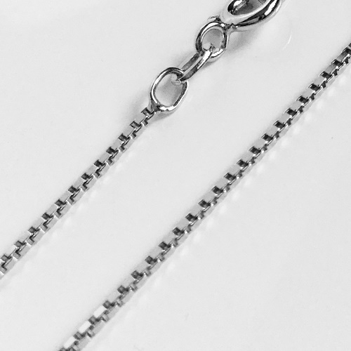 Stříbrný řetízek 38cm - síla 1,1mm kostka, rhodiovaný - 2,9gr