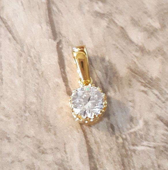 0,7gr přívěsek pozlacené stříbro se zirkonem