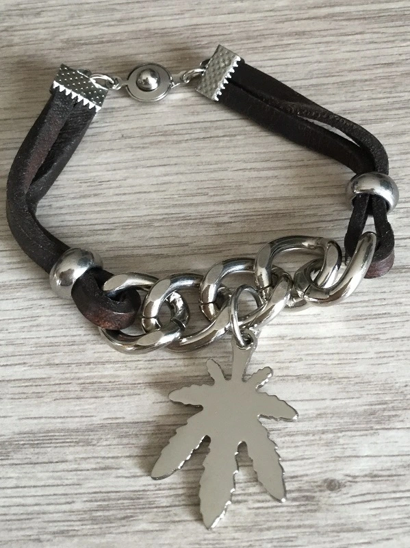 Výprodej 19cm náramek s marihuanou