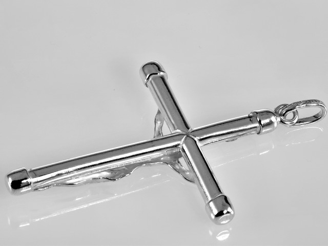 60mm přívěsek křížek s Kristem - rhodiovaný 4,6gr