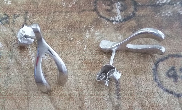 1,2gr náušnice wishbone
