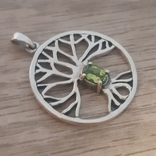 3,8gr peridot strom života přívěsek