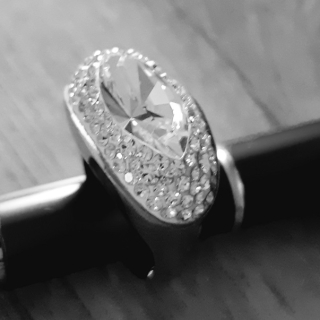 8,7gr prsten Swarovski Elements vel 52